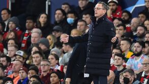 Manchester United tem quatro treinadores em cima da mesa para suceder a Ralf Rangnick
