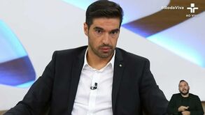 Brasileiros atiram interesse do Benfica e outros clubes para saber futuro de Abel Ferreira: treinador faz ponto de situação