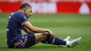 «Mbappé tem mais possibilidades de ganhar a Bola de Ouro no PSG do que se sair»