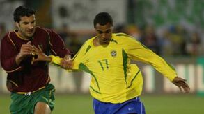 Ver para crer: Denílson foi de campeão do Mundo à 