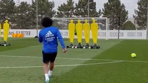 Em semana de jogos de seleções, Marcelo aproveita para brilhar nos livres diretos pelo Real Madrid