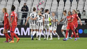 Juventus derrota Lyon na 1.ª mão dos 'quartos' da Champions