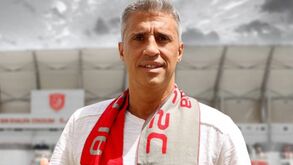 Al Duhail oficializa Hernán Crespo como substituto de Luís Castro