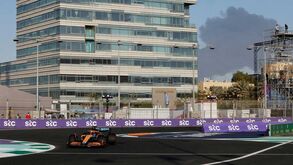 Forte explosão perto do circuito de Jeddah onde vai decorrer o GP de Fórmula 1 este domingo