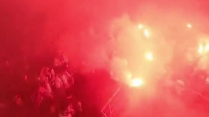 Filmagem drone mostra incrível ambiente antes de jogo do Lech Poznan