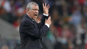 Engenheiro Fernando Santos enche o avião: restam poucos 'bilhetes'