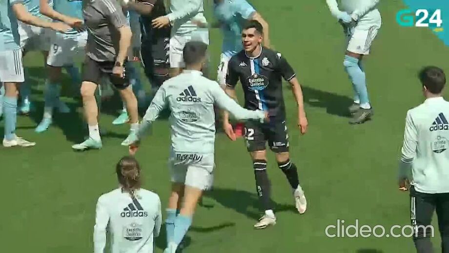 Confusão no relvado e invasão com carga policial: Celta B-Deportivo reavivou rivalidade galega