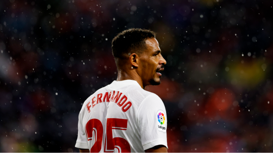 Fernando operado ao tornozelo esquerdo no Porto