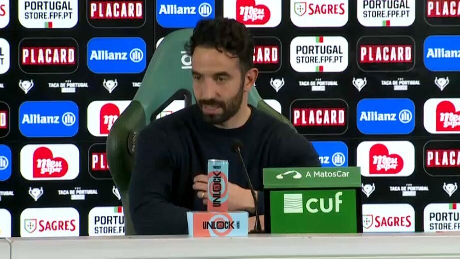 Momento curioso na conferência de imprensa de antevisão do jogo com o Arsenal