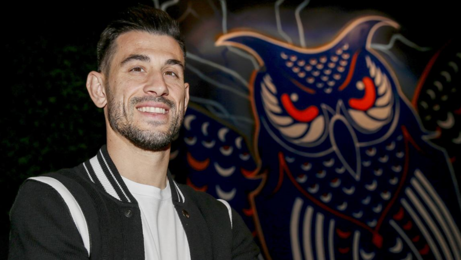 Jogador assegura que a decisão de trocar águias pela Turquia não teve intervenção do clube