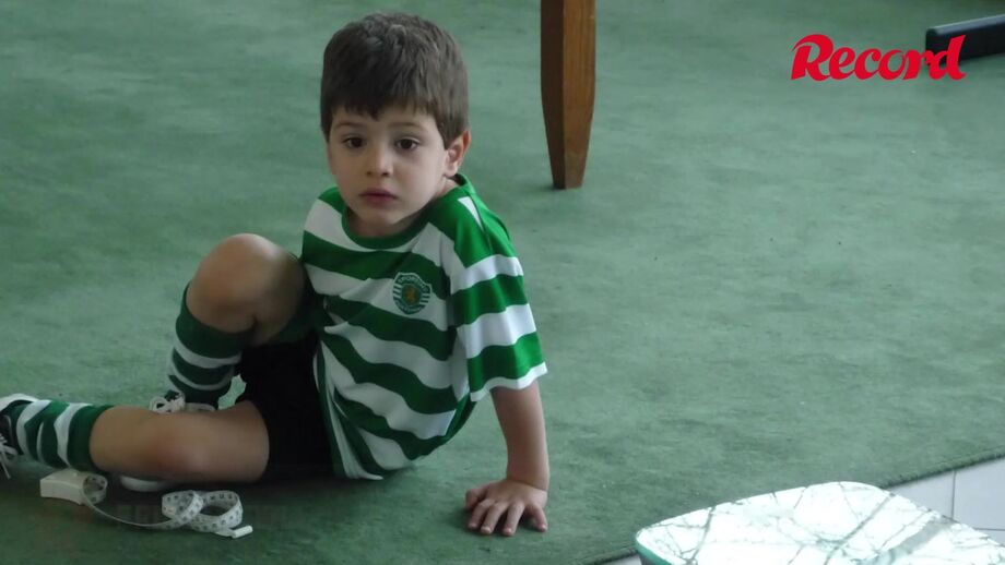 Histórias que marcam a vida e curta carreira do jogador do Sporting
