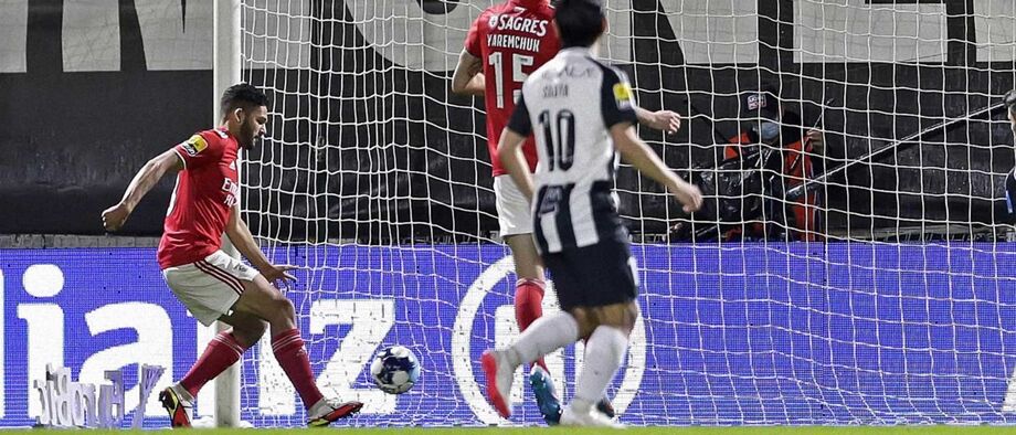 A crónica do Portimonense-Benfica, 1-2: Águia dá uma borla e fica com descontos