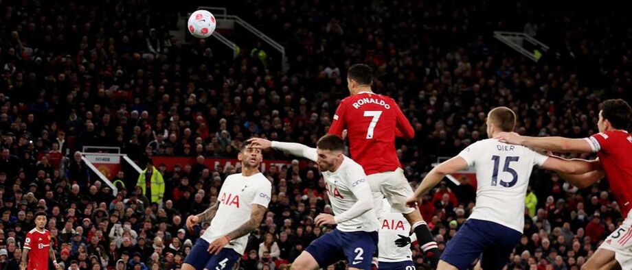 Hat trick na Premier League 14 anos depois e não só: as estatísticas do jogo tremendo de Ronaldo