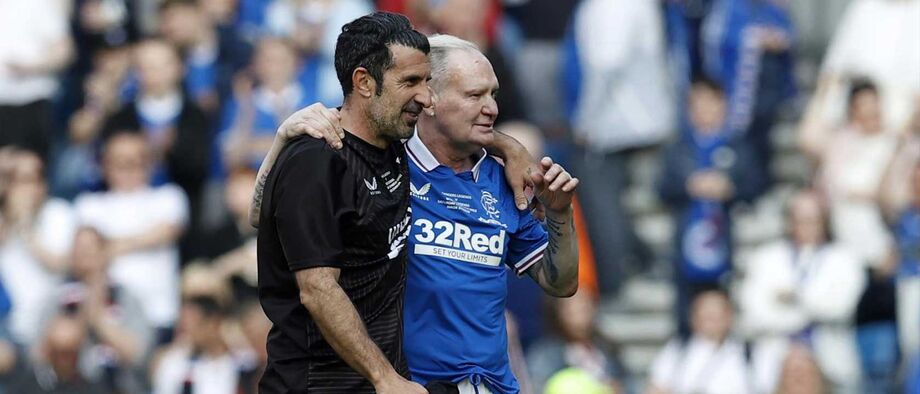 Jogo das Lendas: toque português entre tantos craques