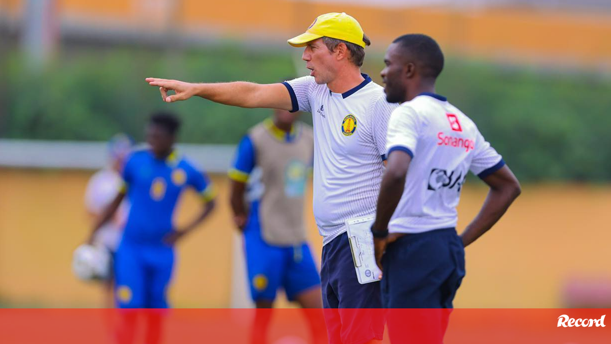 Jornal de Angola - Notícias - Mamelodi Sundowns conquista Liga