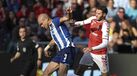 Choque entre Matheus e Evanilson na área do Sp. Braga: árbitro mandou jogar