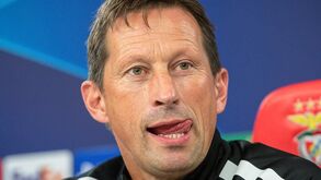 «Pode haver confirmação de Roger Schmidt no Benfica depois da Champions e do dérbi»