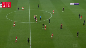 Bayern Munique goleou mas pode perder os 3 pontos: jogou 17 segundos com 12 jogadores! 