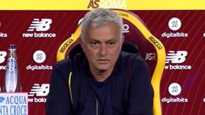 Mourinho atira a jornalista: «Na rádio és agressivo mas chegas aqui e borras-te todo à minha frente»