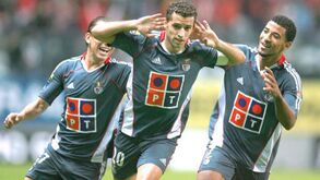 Simão Sabrosa recorda 2005: «Só pensava em transferir-me para o Liverpool»