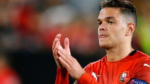 Ben Arfa volta a fazer asneira: Discute com português e pode estar de saída