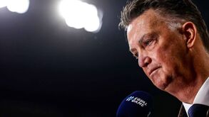 Van Gaal, o holandês especial: Selecionador revela ao mundo a sua grande batalha