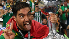 Abel Ferreira inicia corrida ao 'tri' na Libertadores