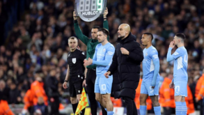 Guardiola deu indicações aos apanha-bolas para 'queimarem' perda de tempo do At. Madrid