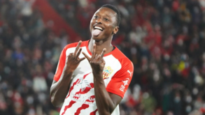 Apontado substituto de Darwin no Benfica que pode vir também... do Almería