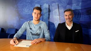 Gonçalo Ribeiro assina contrato profissional: «Vítor Baía sempre foi um dos meus ídolos»