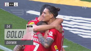 Sociedade Taarabt-Darwin volta a funcionar: o bis do uruguaio no Benfica-Belenenses SAD