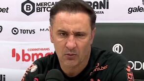 Vítor Pereira condena 'ataque' dos adeptos do Corinthians: «Não se podem ameaçar mulheres nem filhos!»