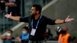 Dois técnicos demitidos antes do fim da... 1ª ronda do Brasileirão