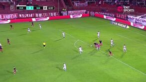 VAR 'transforma' jogo na Argentina de forma incrível