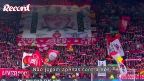 «Más notícias para o Benfica… é Anfield»: o ambiente do estádio do Liverpool descrito por quem já o viveu