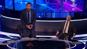 A imperdível reação de Rio Ferdinand aos golos do Real Madrid no jogo com o Chelsea