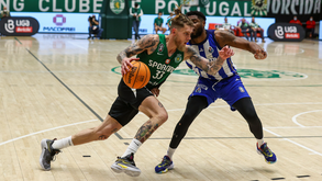 FC Porto bate Sporting no João Rocha e iguala leões na tabela