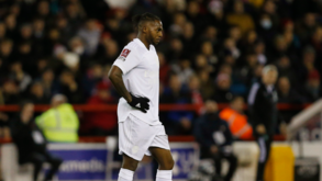 Winterburn: «Acho que Nuno Tavares não entende por completo o papel de um lateral»