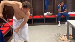 West Ham 'limpou' o Lyon da Liga Europa e deixou o balneário neste estado