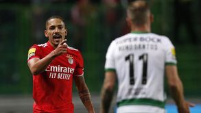 Benfica condena 