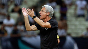 Luís Castro considerado o treinador da semana do Brasileirão