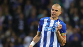 FC Porto pode tentar último esforço para libertar Pepe