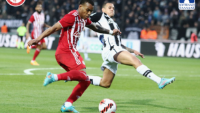 Olympiacos empata com PAOK nas 'meias' da Taça da Grécia