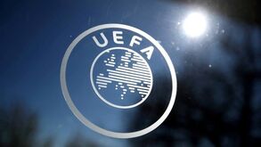 UEFA exclui equipas russas das provas europeias de 2022/23