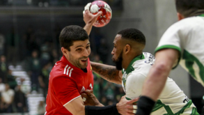 Sporting empata em casa com o Benfica e complica contas do título para as águias