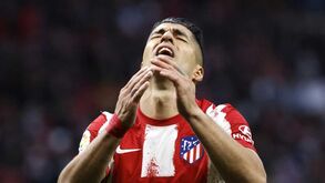 Higuaín 'avisa' Suárez: «Pensei que vinha para a MLS jogar com um cigarro na boca...»