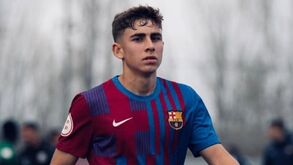 Jovem jogador do Barcelona festeja como Cristiano Ronaldo e adeptos não perdoam