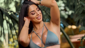 Alyssa Spivack tórrida
