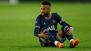 PSG 'liberta' Neymar por 90 milhões de euros