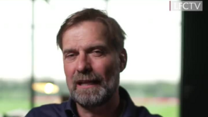 Foi assim que Klopp anunciou renovação com o Liverpool: «Se não gostarem... parem de ver agora»